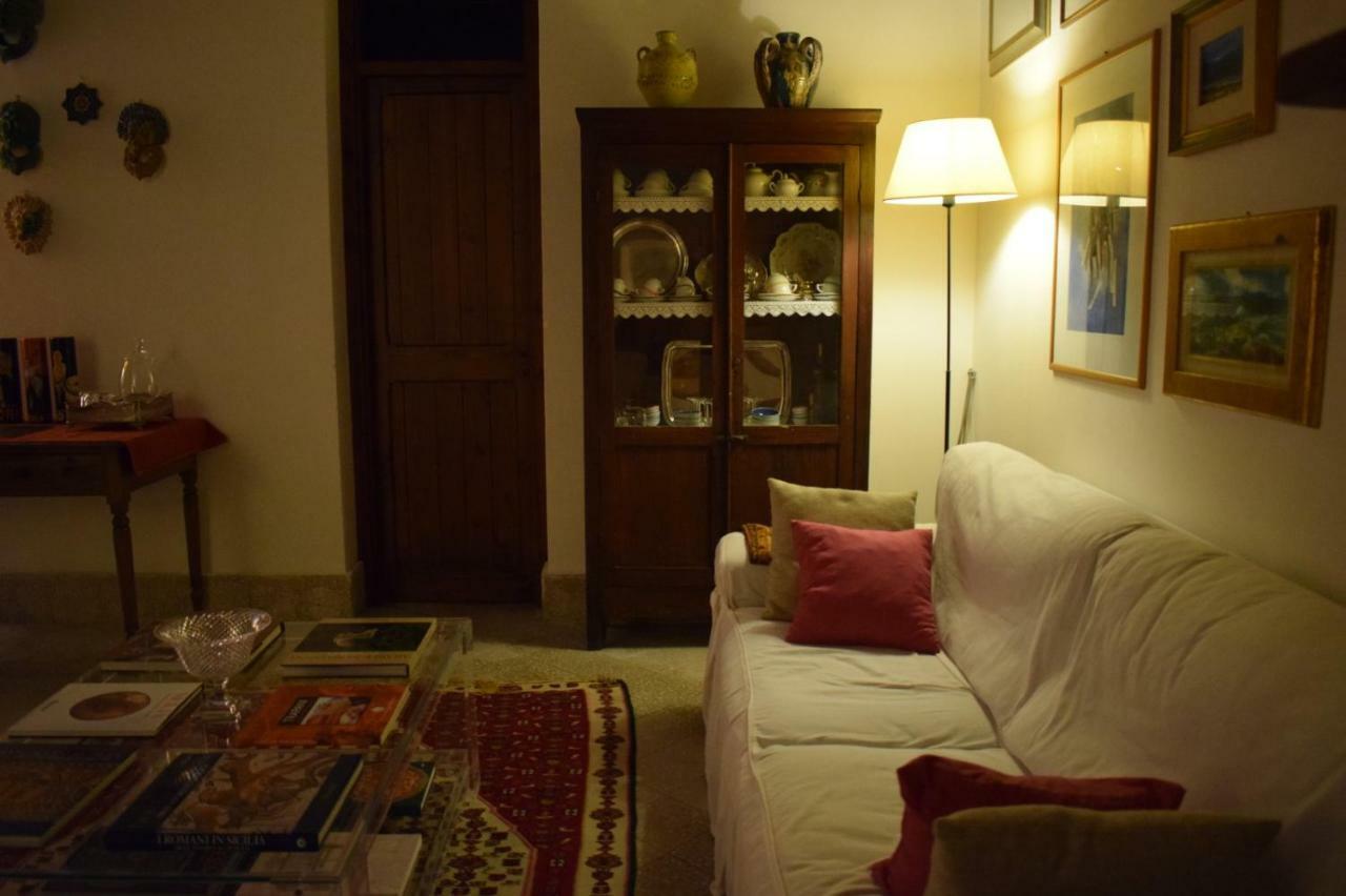 Loft 'Le Vie Del Centro' Otel Marsala Dış mekan fotoğraf